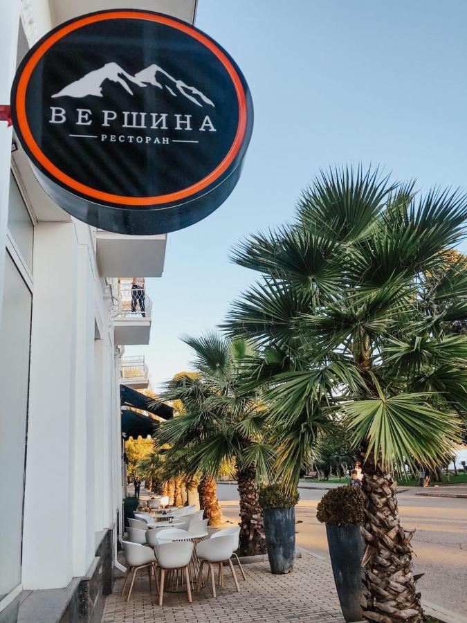 Ritsa Hotel Sukhumi Exterior photo