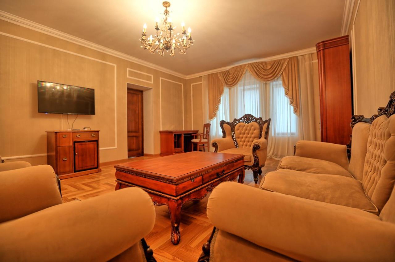 Ritsa Hotel Sukhumi Exterior photo
